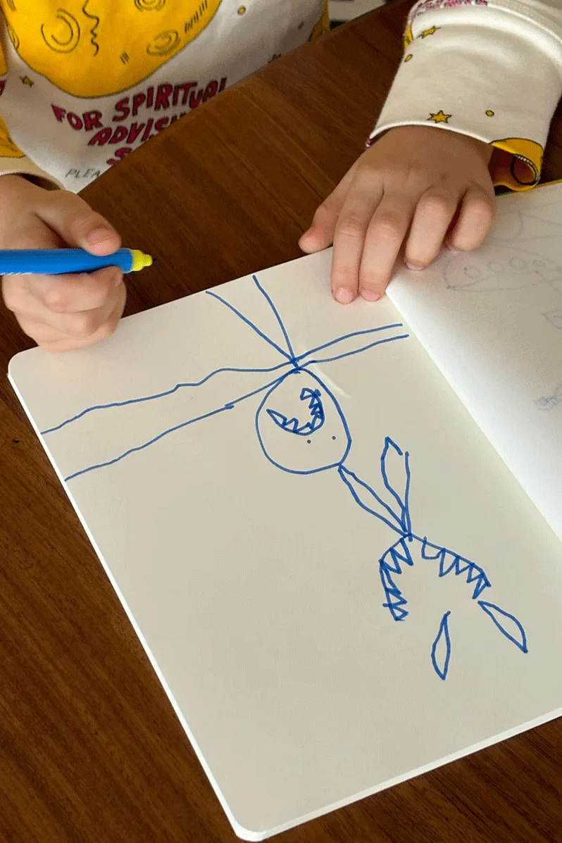 Apartamento Notebook - Dark Blue / Yellow - Image 4