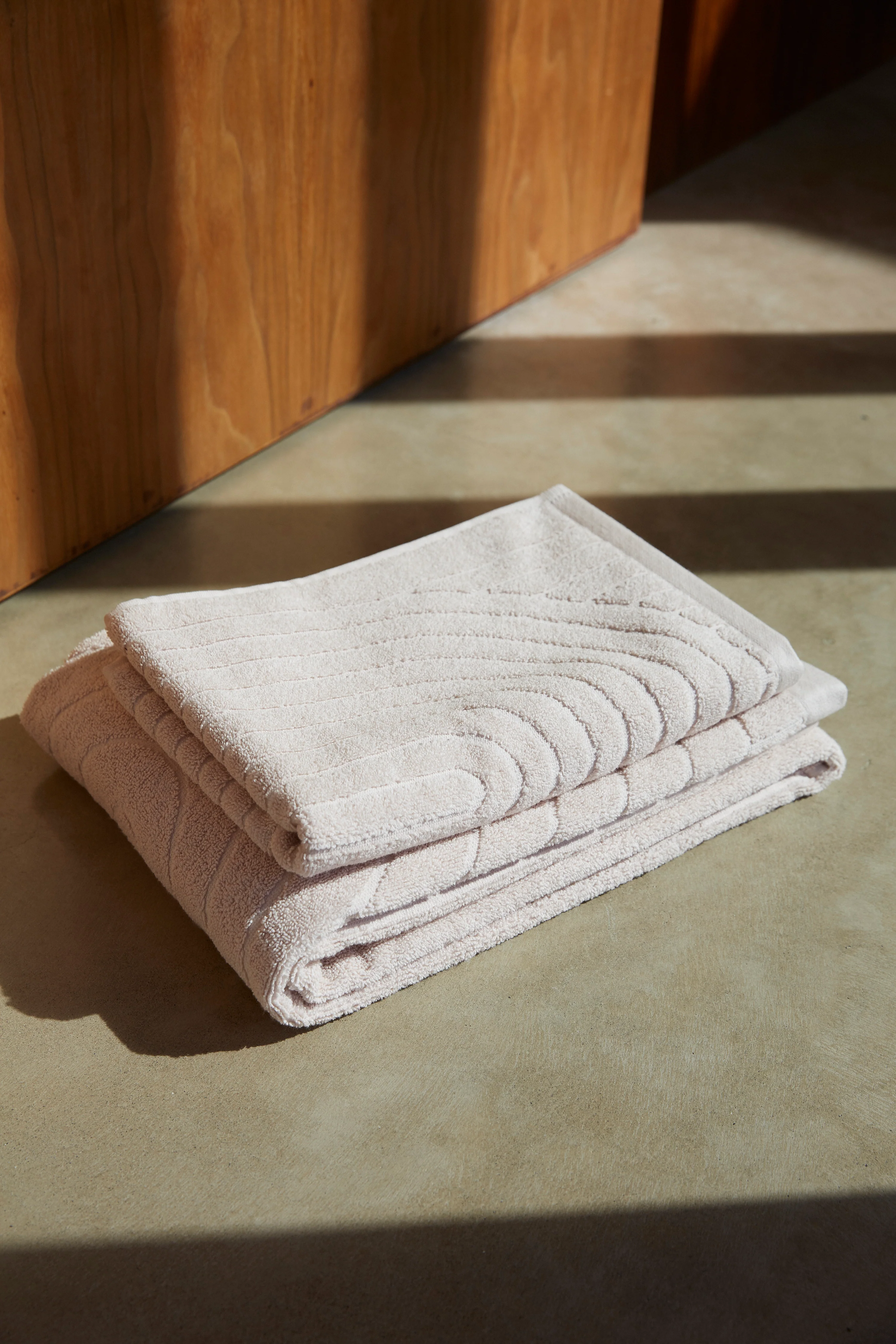Cove Bath Towel - Clay - Image 5