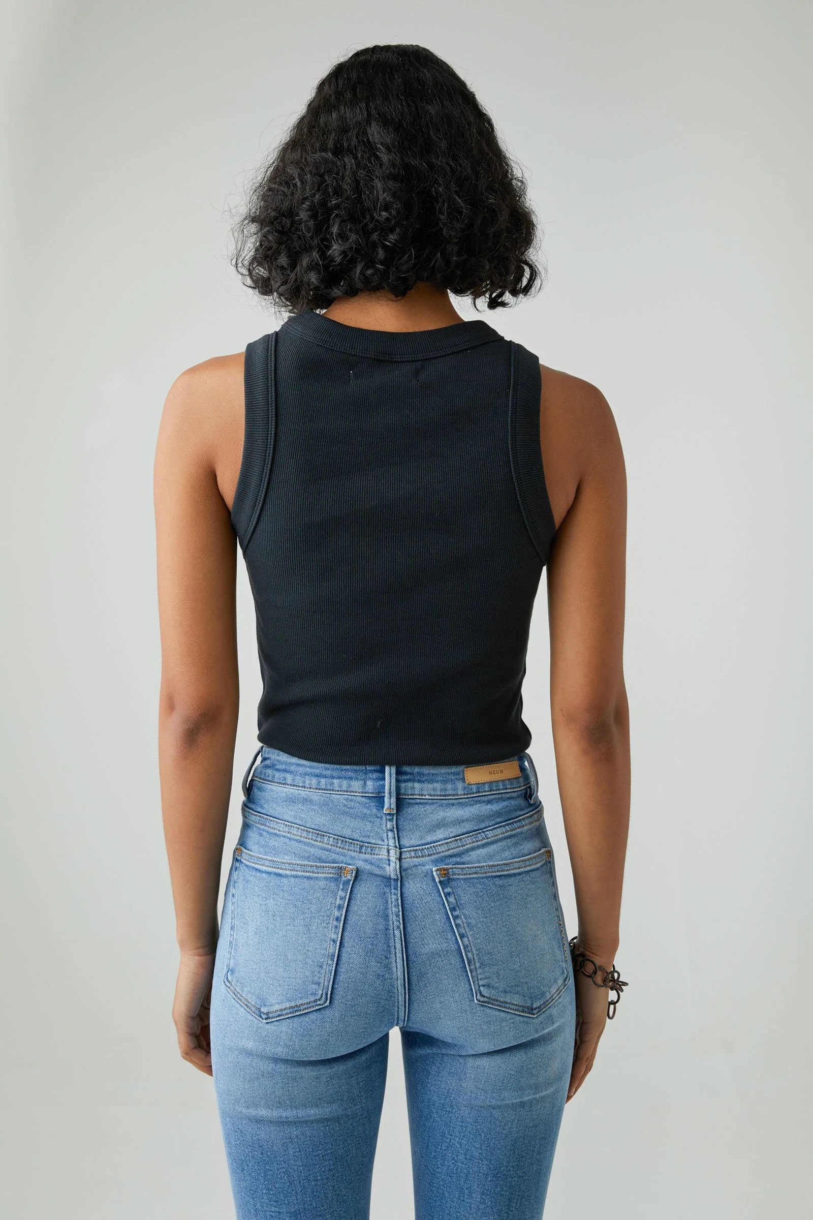 Jonesy Singlet - Black - Image 5