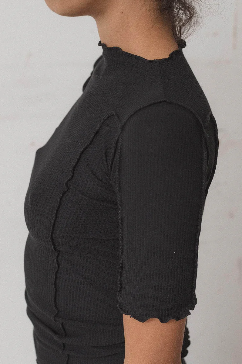 Omato 3/4 Tee - Black - Image 4