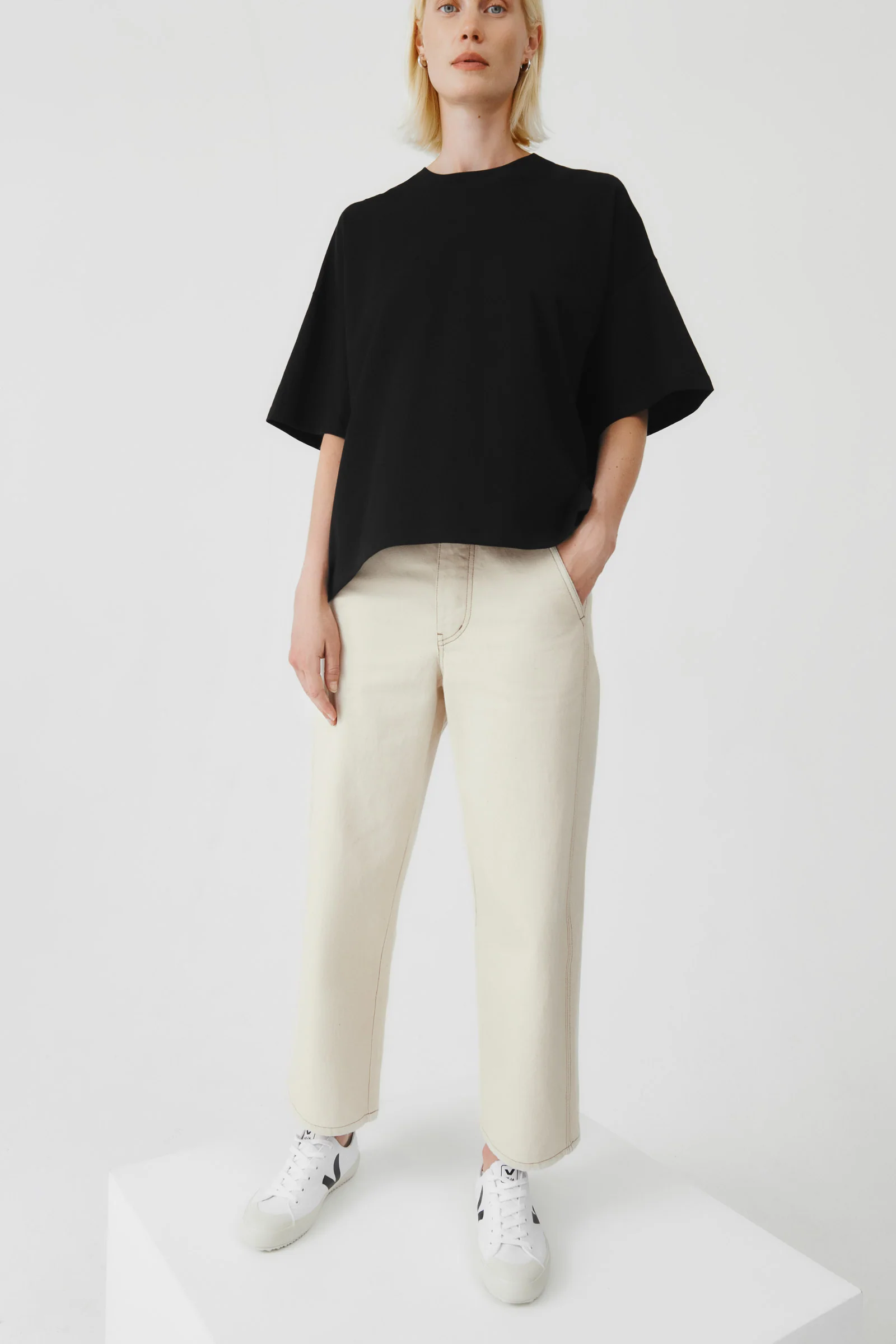 Oversized Boxy Tee - Black - Image 4